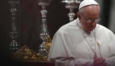 Les extrémistes veulent utiliser les sœurs comme «boucliers humains», le pape lance un appel.