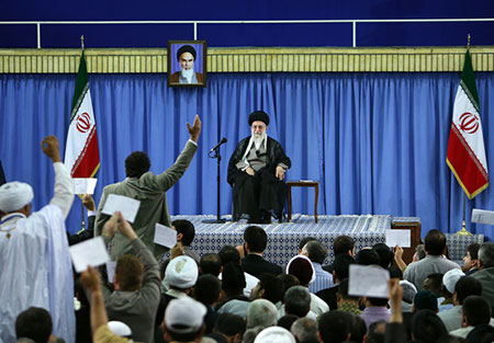 Sayed Khamenei: Nous allons contrer avec force toute infiltration US en Iran.