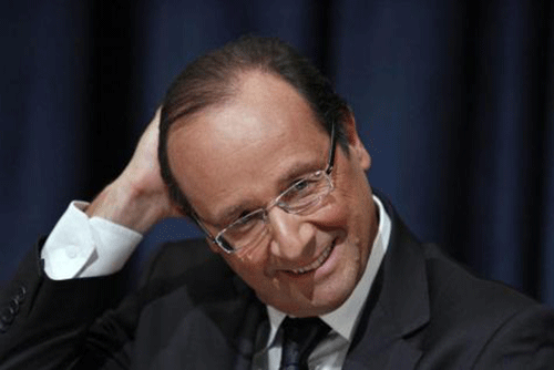 Le coiffeur de François Hollande payé près de 10 000 euros par mois