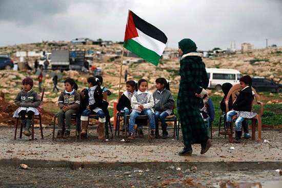 “Israël” démolit en partie une école financée par l'UE en Cisjordanie occupée