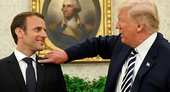 Head & Shoulders trolle Macron avec des shampoings anti-pellicules à l’ambassade de France
