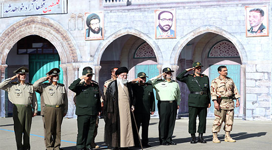 Cérémonie de remise des diplômes d'officiers de la Garde révolutionnaire iranienne (Photos)