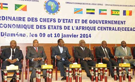 Centrafrique: le président par intérim et son Premier ministre démissionnent.