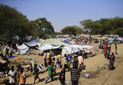 Soudan du Sud: début des pourparlers directs, l'armée avance vers Bor.