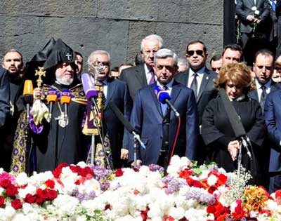L’Arménie commémore le génocide, veut plus que des condoléances de la Turquie.