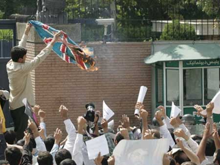 Londres s’apprête à rouvrir son ambassade à Téhéran.