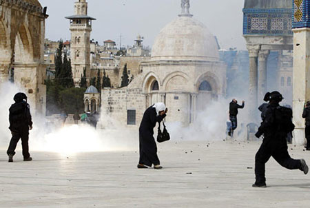 Pour le troisième jour, les colons profanent Al-Aqsa