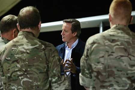 Afghanistan: David Cameron en visite surprise à Kaboul.