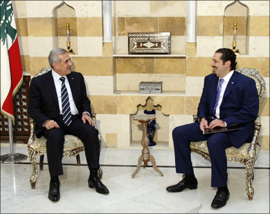 “Al-Akhbar” et “Annahar” publient la version gouvernementale proposée par Hariri 

 
