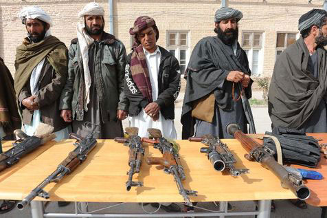 Afghanistan: Washington va parler aux talibans qui ouvrent un bureau au Qatar

