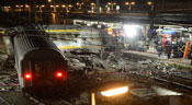 Train déraillé à Paris: au moins six morts et 30 blessés
