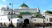 Des insultes islamophobes taguées sur la Grande Mosquée de Paris