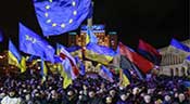 Manifestations en Ukraine: Kiev envoie des délégations à Bruxelles et à Moscou