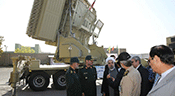 L’Iran dévoile son propre système de missiles sol-air Bavar 373

