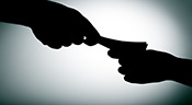La corruption a favorisé l’émergence de «Daech», dénonce Transparency
