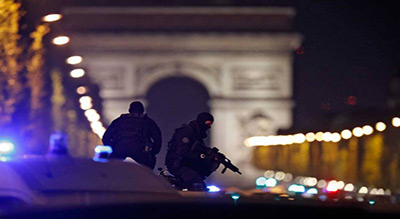 Fusillade des Champs-Élysées: un policier tué, «Daech» revendique l’attaque
