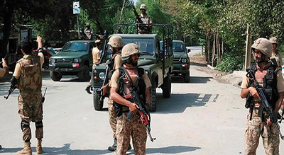Explosion au #Pakistan: 10 #morts, nombreux blessés dont un sénateur