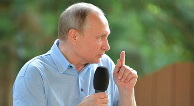 Poutine assure que des services de renseignement étrangers font de l’ingérence en Russie

