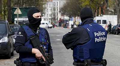 Coup de filet antiterroriste: la Belgique recherche d’autres suspects, «craint» un nouvel attentat
