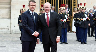 #Macron note des «avancées tangibles» avec #Poutine