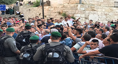 Al-#Qods occupée: heurts entre des jeunes palestiniens et les forces sionistes dans la ville de Tur