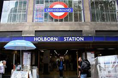 #Londres: Une station de métro évacuée, des témoins évoquent une détonation