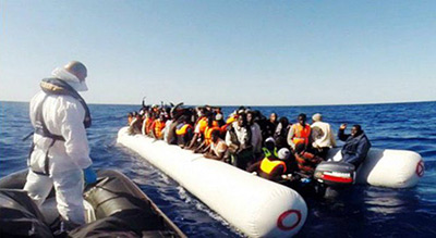 En une semaine, 3.000 migrants ramenés en Libye, 2.000 débarquent en Italie

