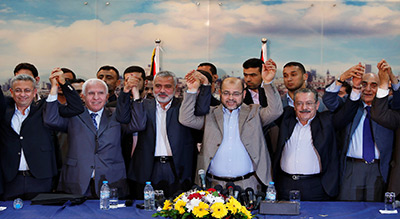 Abbas salue «l’accord final» de réconciliation palestinienne
