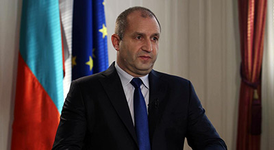 Bulgarie: véto présidentiel sur la loi anti-corruption exigée par Bruxelles
