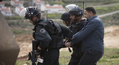 Cisjordanie: 16 Palestiniens arrêtés à Nabi Saleh, dont le cousin d’Ahed Tamimi

