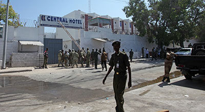 #Attentat suicide à la voiture piégée contre une #base_militaire en #Somalie