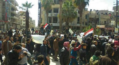 Ghouta orientale: Près de 3.000 personnes manifestent pour exiger le départ des terroristes
