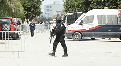 Tunisie: Un terroriste encerclé par les forces de l’ordre «se fait exploser»


