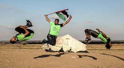 A la frontière entre Gaza et «Israël», des Palestiniens «résistent» avec le parkour
