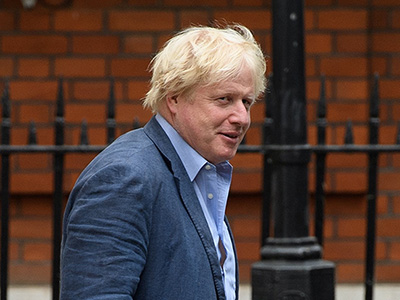 GB: Boris Johnson appelé à s’excuser après des propos anti burqa