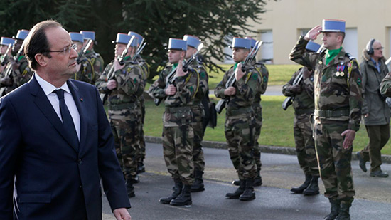 Hollande: La France dispose d'un budget de Défense «suffisant».