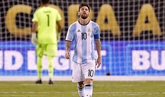 Lionel Messi met un terme à sa carrière en sélection.