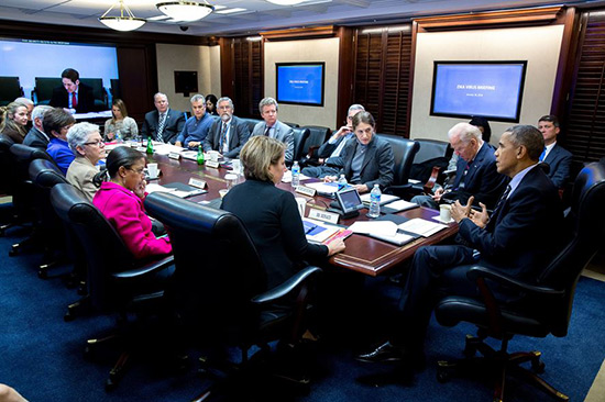 USA: réunion à la Maison Blanche pour une transition en douceur du pouvoir.