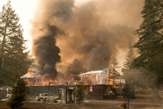USA : au moins 10 morts dans une série d'incendies ravageurs en Californie