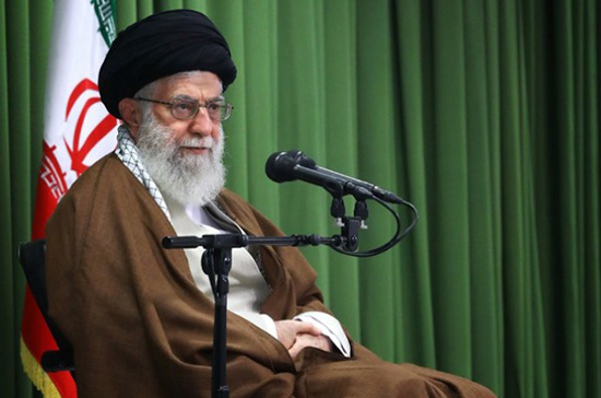 Sayed Khameneï: Si les USA déchirent l'accord nucléaire, nous allons le réduire en miettes