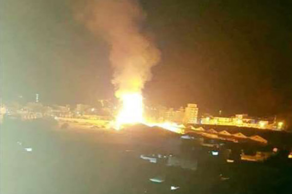 Yémen: raids aériens de la coalition dirigée par Riyad contre un quartier résidentiel à Sanaa.