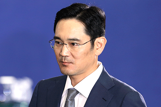 Corée du Sud: l'héritier de l'empire Samsung mis en examen pour corruption