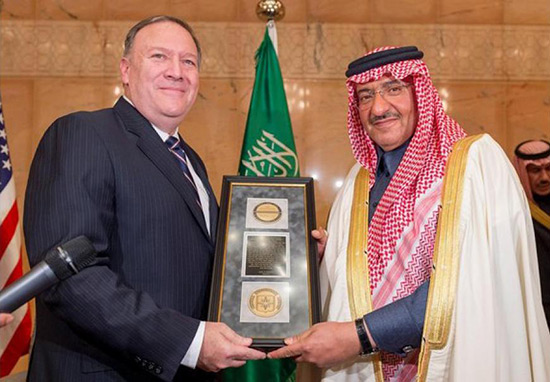 Arabie: le ministre de l'Intérieur décoré par la CIA.