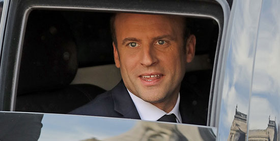 Macron s'apprête à nommer son Premier ministre avant de partir pour Berlin