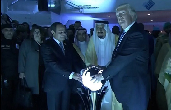 Magie noire et satanisme: le Net s’en prend à Trump en Arabie saoudite.