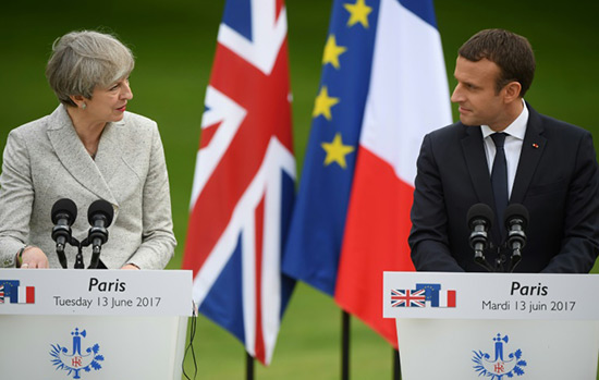 Macron annonce un «plan d'action» antiterroriste «très concret» avec Londres.