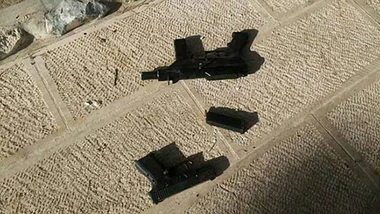 Opération héroïque dans la Vieille ville d’al-Qods: 3 jeunes palestiniens tuent 2 policiers israéliens.