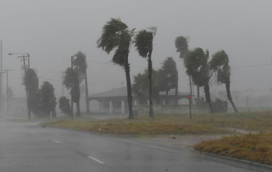 USA: l’ouragan Harvey frappe le Texas, Trump déclare l'état de catastrophe naturelle.