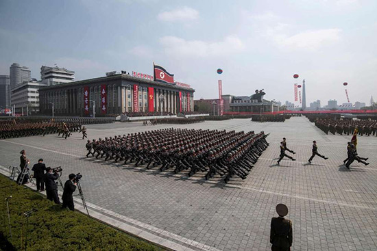 La Corée du Nord a organisé un défilé militaire à Pyongyang.