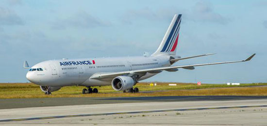 Les résultats d'Air France plombés par la grève, le sort du PDG lié au vote des salariés